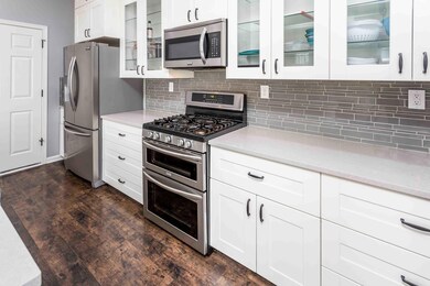 2875 NE Sedalia