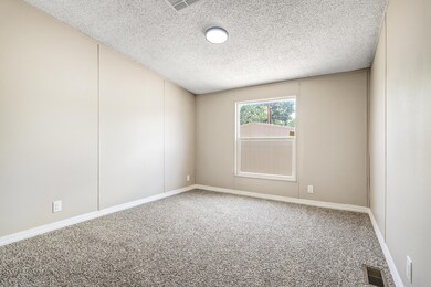 4927 Georgia St, Los Lunas, NM 87031 - photo 5