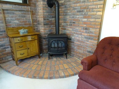 62 Brookmeade Cir, White River Junction, VT 05001 - photo 5