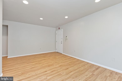 5009 D St SE unit 201, Washington, DC 20019 - photo 4