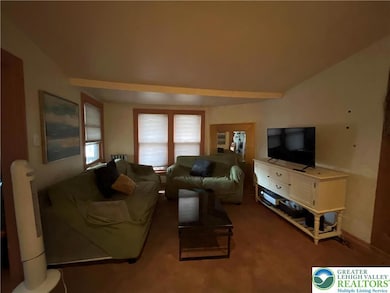 325 N 8th St unit 2, Allentown, PA 18102 - photo 2