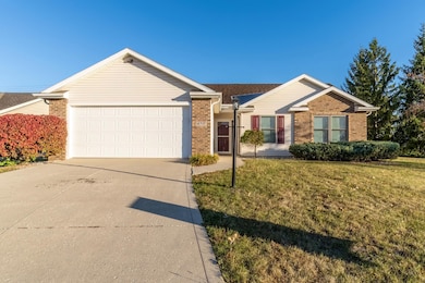 6717 Creekwood Ln, Fort Wayne, IN 46835 - photo 3