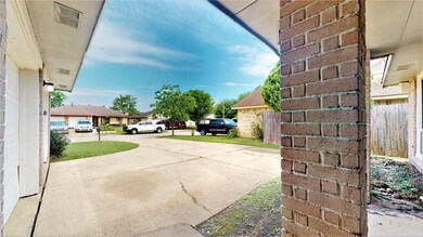 9502 Kingspass St, Houston, TX 77075 - photo 5