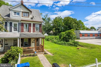 527 Washington Ave, Media, PA 19063 - photo 3