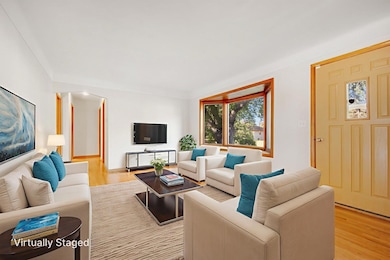 4-web-or-mls-DSC00456 virtually staged.jpeg