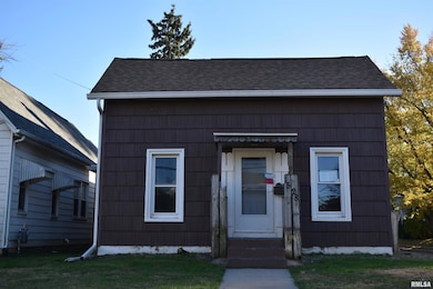 1528 13th Ave, Moline, IL 61265 - photo 3