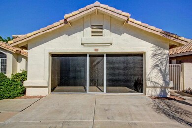 Garage with screen door