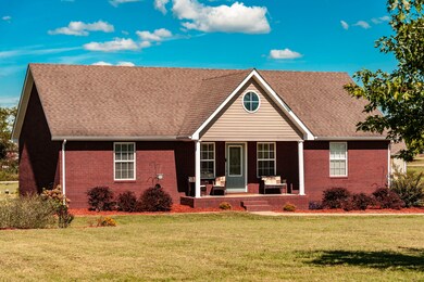 1017 Spire Way Dr, Castalian Springs, TN 37031 - photo 2