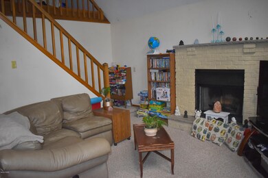 1059 Rainbow Dr, Lake Ariel, PA 18436 - photo 4