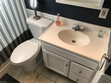 1552 Mapledale Rd, Wickliffe, OH 44092 - photo 7