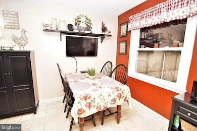 938 Middlesex Rd, Essex, MD 21221 - photo 7