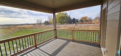 2403 E Joshua Cir, Sioux Falls, SD 57108 - photo 5