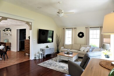 16 Bicknell Dr, Mendon, MA 01756 - photo 7