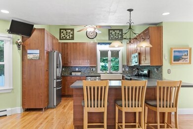 35 Cedar St, Foxboro, MA 02035 - photo 5