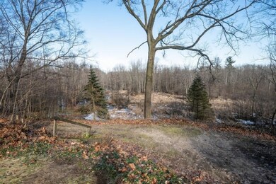 03_3953TamarackTerrace_26_BackYard_LowRe