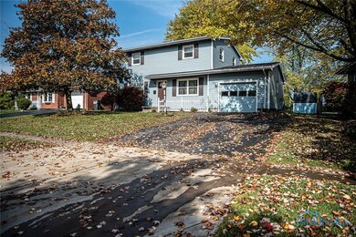 318 Sheffield Dr, Findlay, OH 45840 - photo 2