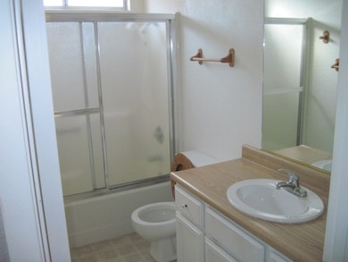 1020 Camelot Ct, Redding, CA 96003 - photo 4