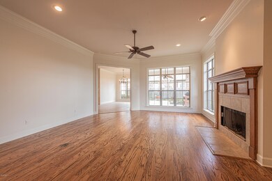 111 Port Royal Living
