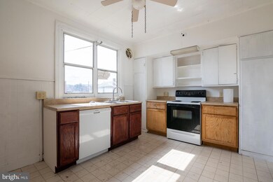 316 Columbia St, Cumberland, MD 21502 - photo 7