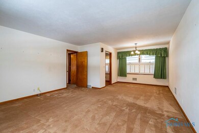 5127 Sandra Dr, Toledo, OH 43613 - photo 5