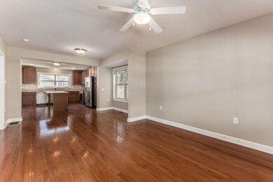 008_630d1417_M 1488 5th St012