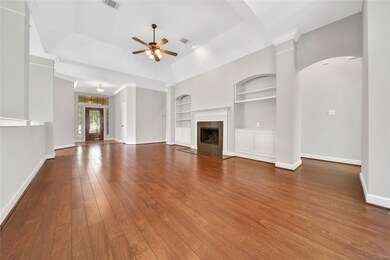 1043 Chamboard Ln, Houston, TX 77018 - photo 5