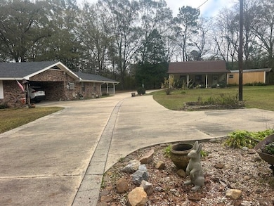 35 Theo's Rd, Laurel, MS 39443 - photo 4