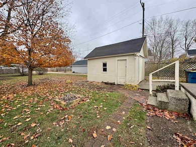 405 N Front St, North Manchester, IN 46962 - photo 5