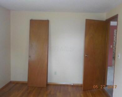 3815 Adell Rd, Columbus, OH 43228 - photo 7