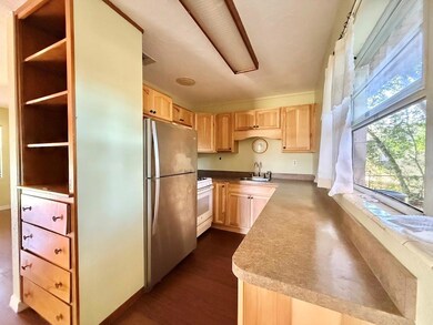 908 Griffin Rd, Leesburg, FL 34748 - photo 7