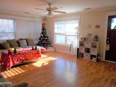 Living Room4