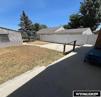 418 Morgan Ave, Mills, WY 82644 - photo 4