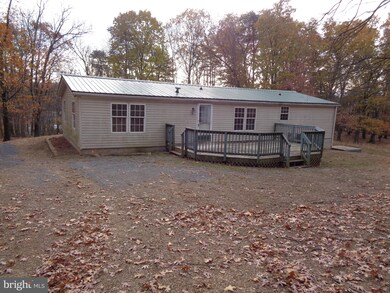 3321 Hoffmans Inn Rd, Hancock, MD 21750 - photo 2