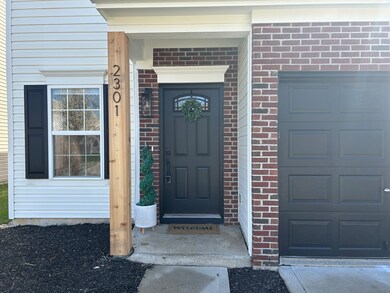 2301 Meadow Bend Dr, Columbus, IN 47201 - photo 3