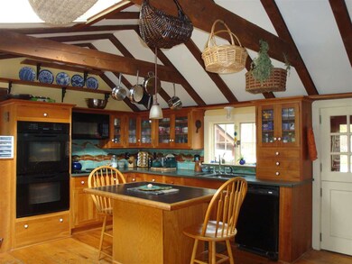 39 S Wardsboro Rd, Newfane, VT 05345 - photo 2