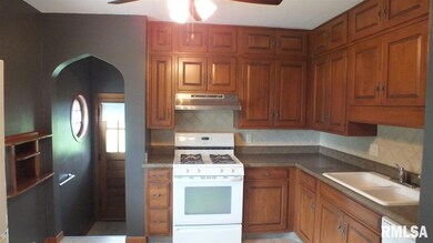 2014 Warren St, Davenport, IA 52804 - photo 3