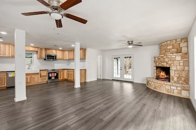 213 Verde Hills Dr, Center Point, TX 78010 - photo 3