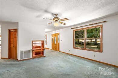 2603 Caroline St, Statesville, NC 28625 - photo 5