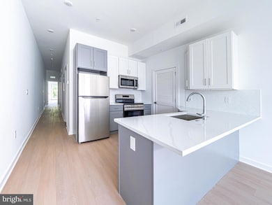 2403 W Thompson St unit 3, Philadelphia, PA 19121 - photo 4