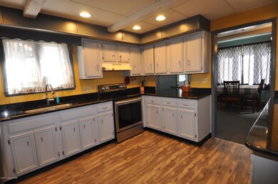 99 North Ave, Jim Thorpe, PA 18229 - photo 6