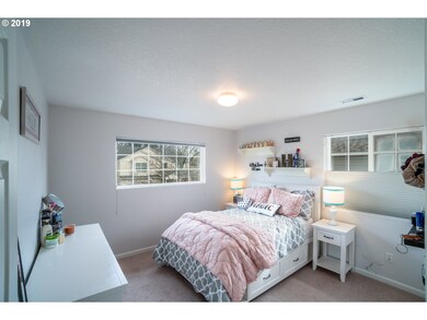 15572 SE Kensington Dr, Clackamas, OR 97015 - photo 5