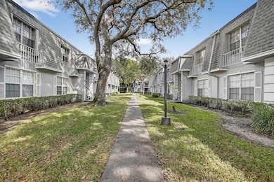 330 NW 69th Ave unit 191J, Plantation, FL 33317 - photo 4