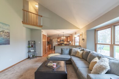 240 Isleview Dr, Oswego, IL 60543 - photo 3