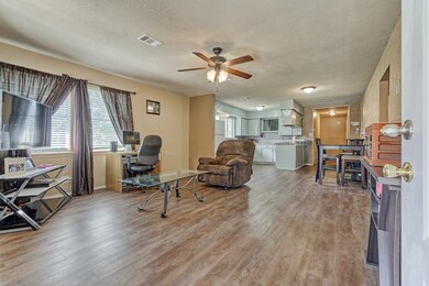 31903 Vallie St, Pinehurst, TX 77362 - photo 6