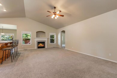 276 SE Soft Tail Dr, Bend, OR 97702 - photo 7