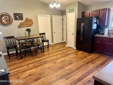 Kitchen/Dining