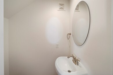 724 Link Rd, Houston, TX 77009 - photo 7