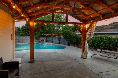 2430 Greenridge Dr, Medford, OR 97504 - photo 2