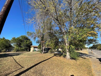 303 Glenoak Dr, San Antonio, TX 78220 - photo 7