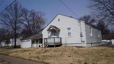 117 E Hill St, Freeburg, IL 62243 - photo 2